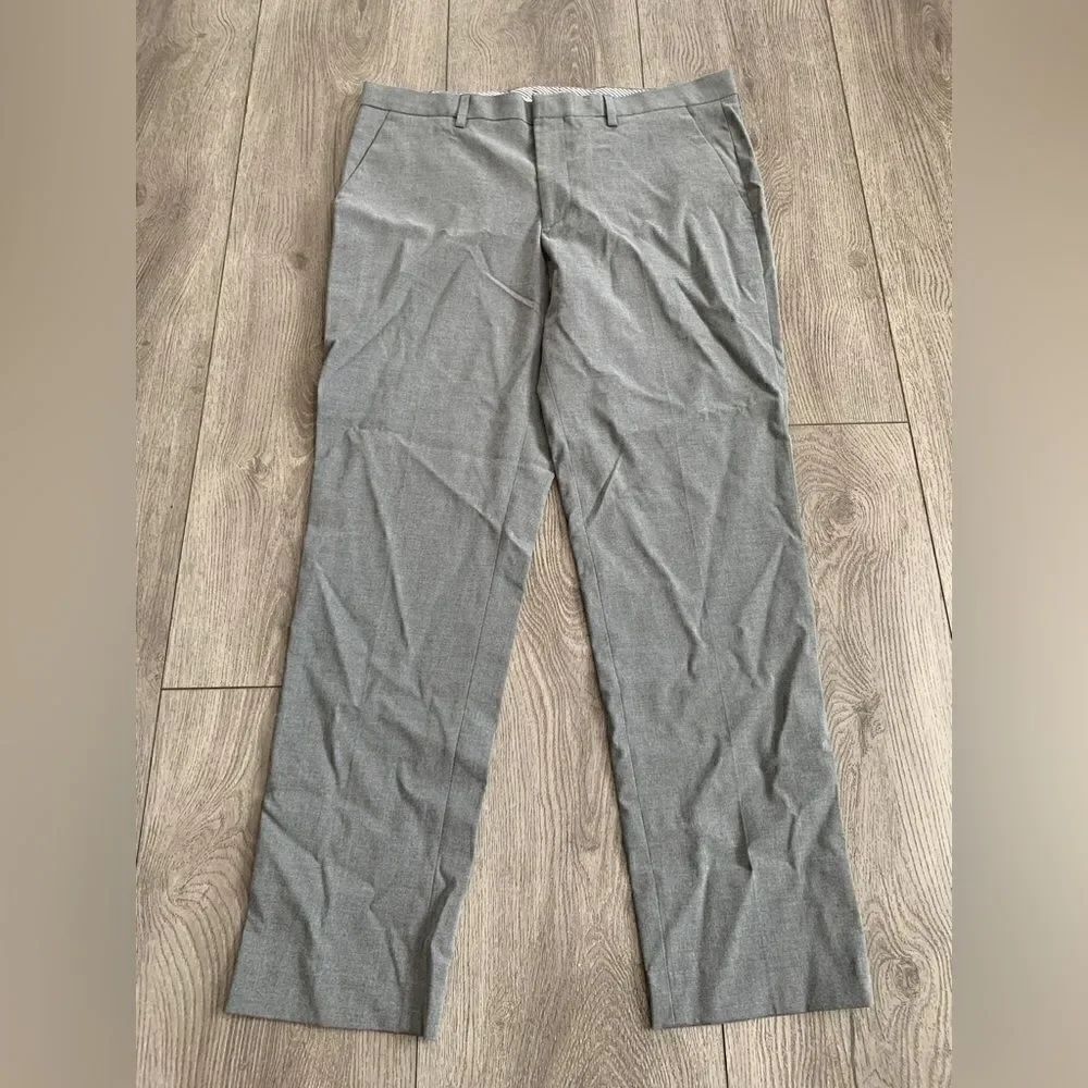 Express stretch extra slim dress pants lightly used in good condition